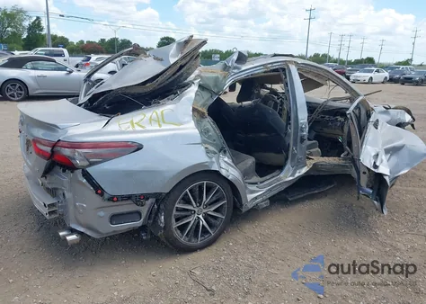 2023 Toyota Camry Se z USA, uszkodzony, nr VIN 4T1G11AK3PU736821